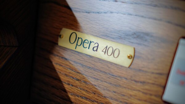 Opera 400 - obrazek 2